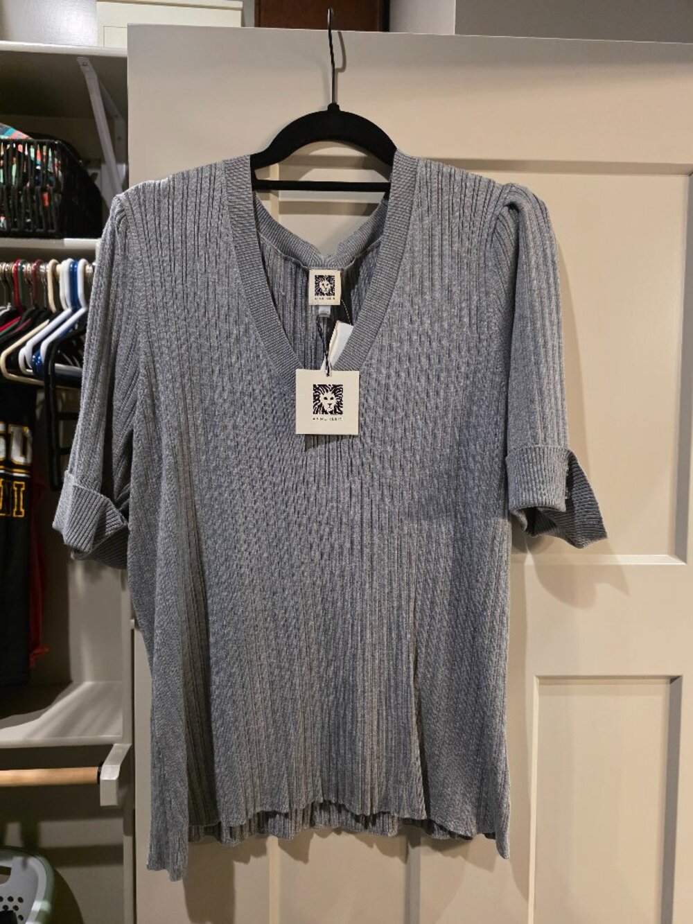 NWT Anne Klein Women's Size Large Short Sleeve V-Neck Lightweight Sweater Top